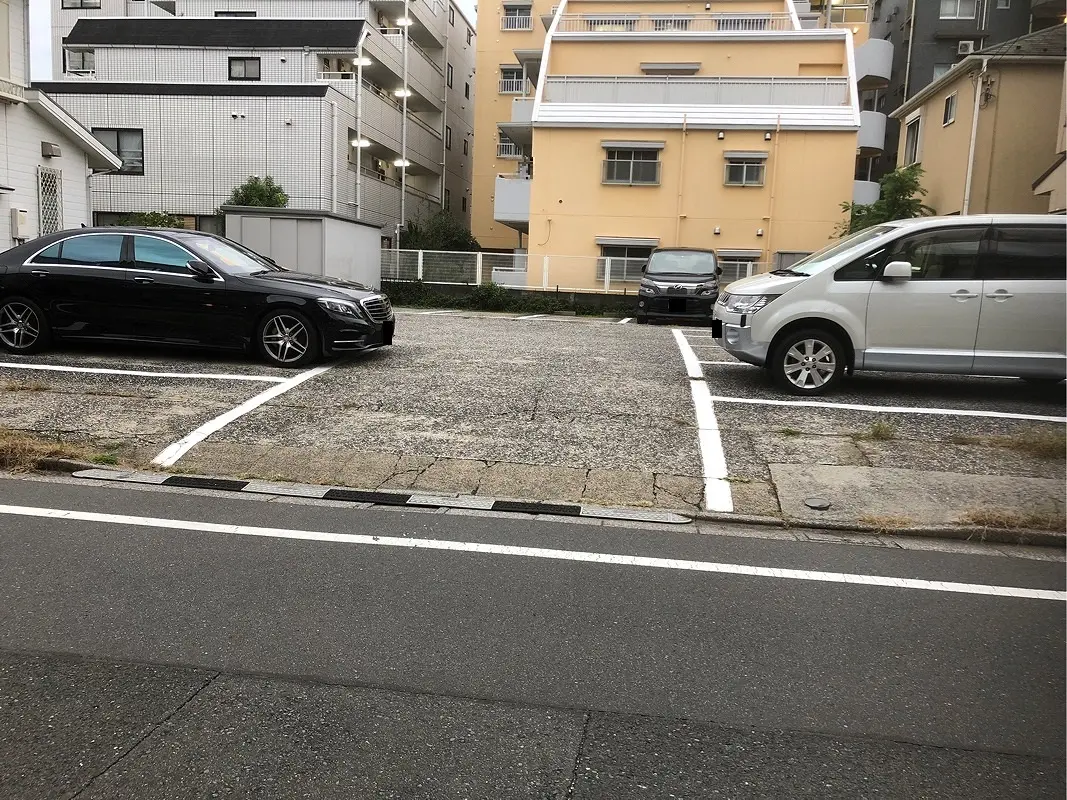 江戸川区南葛西２丁目　月極駐車場